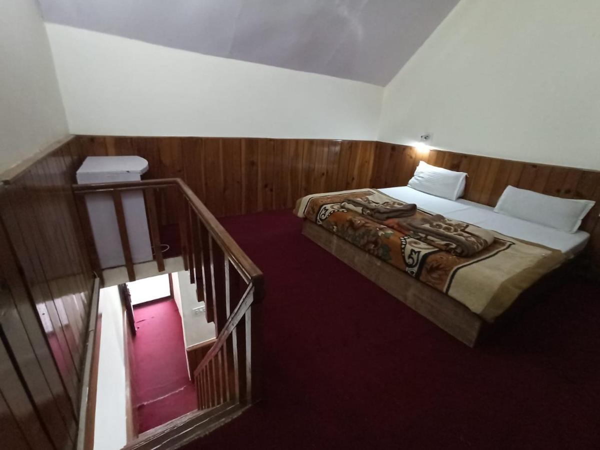 Hotel Him View Манали Экстерьер фото