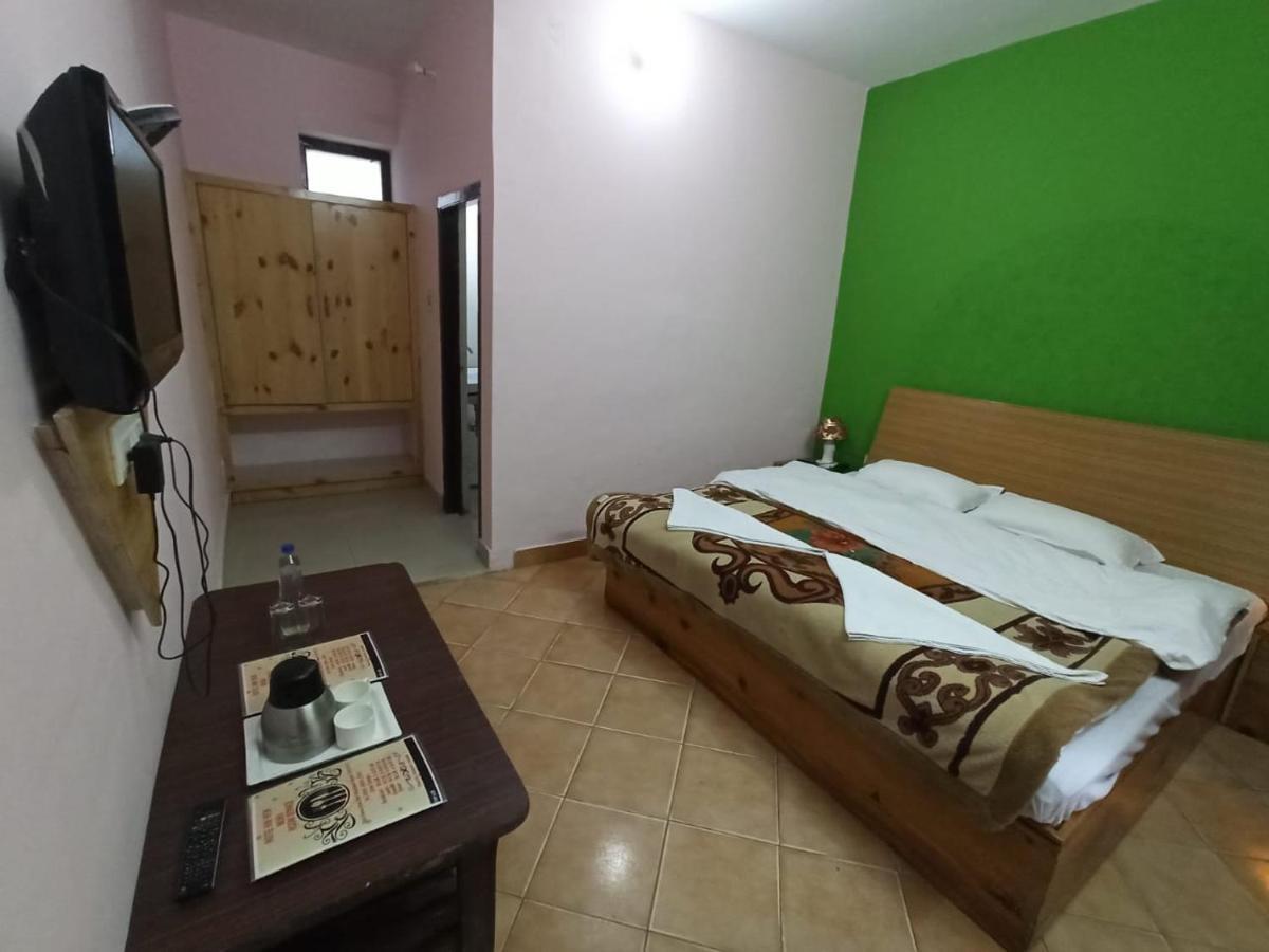 Hotel Him View Манали Экстерьер фото
