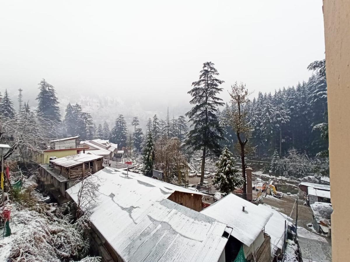 Hotel Him View Манали Экстерьер фото